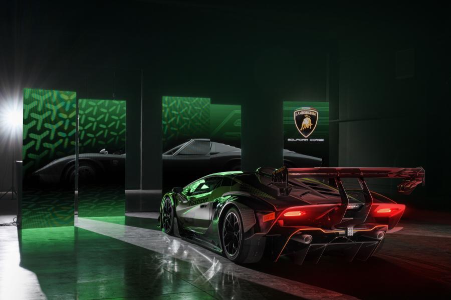  Lamborghini Essenza SCV12 2020 года  (фото 12 из 36)